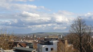 Moving to Bristol: 3 Ways to Find a House, Make an Offer, and Rent Without UK Credit